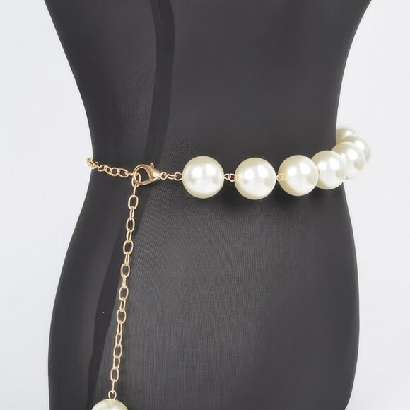 Oversized Pearl Chain Belt - Picture 2 of 4